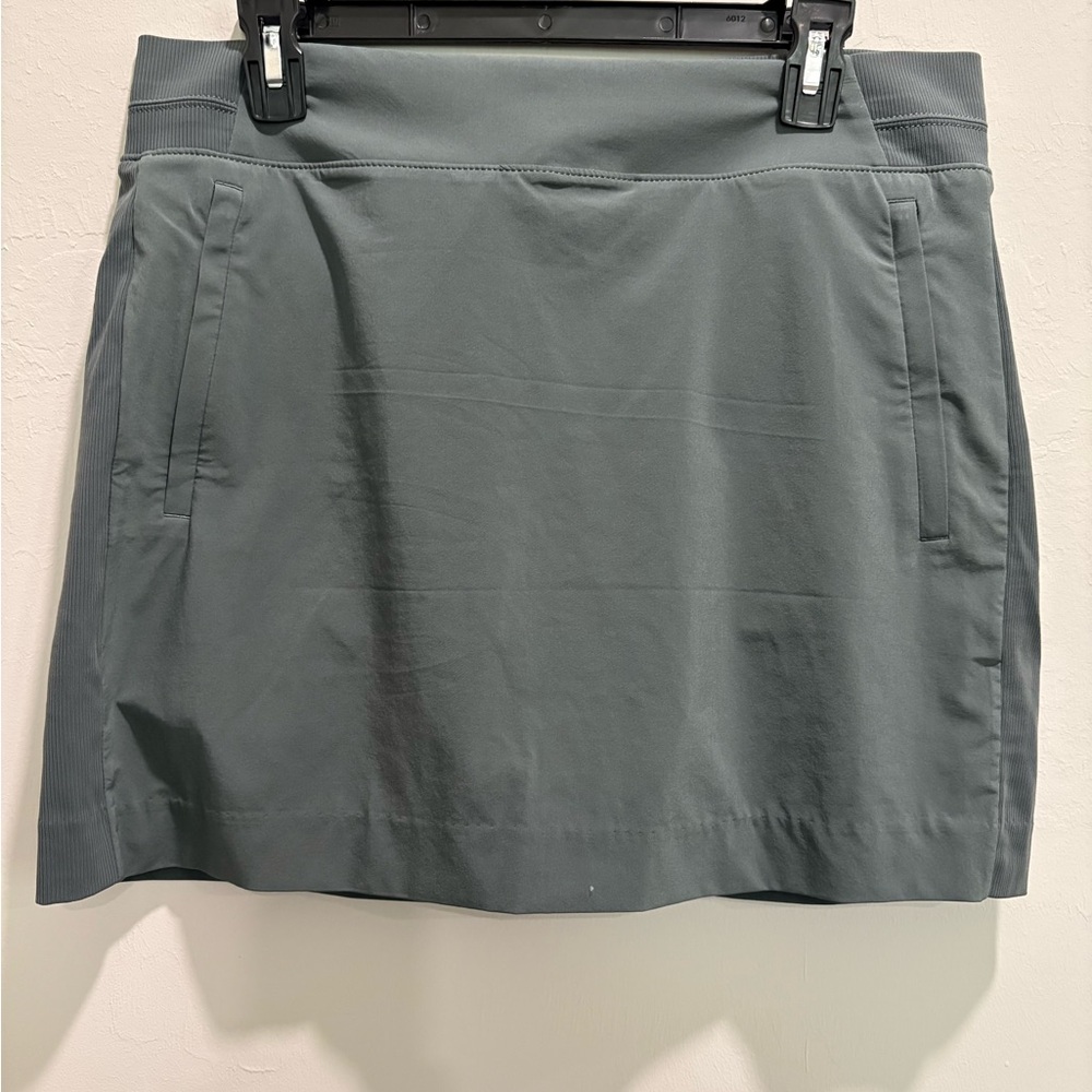 Athleta Grey Skirt/Skort Athletic